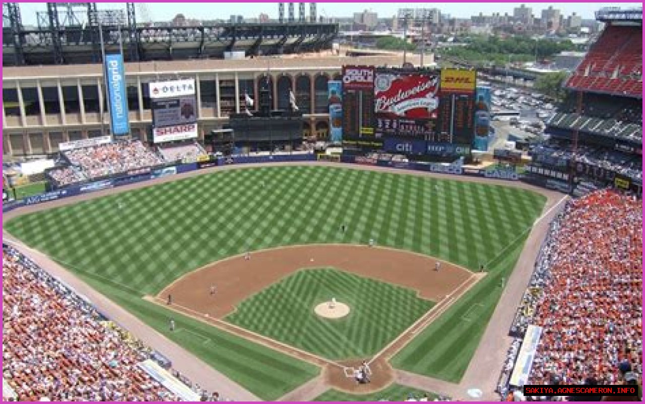 ___ Stadium (former home of the New York Mets)